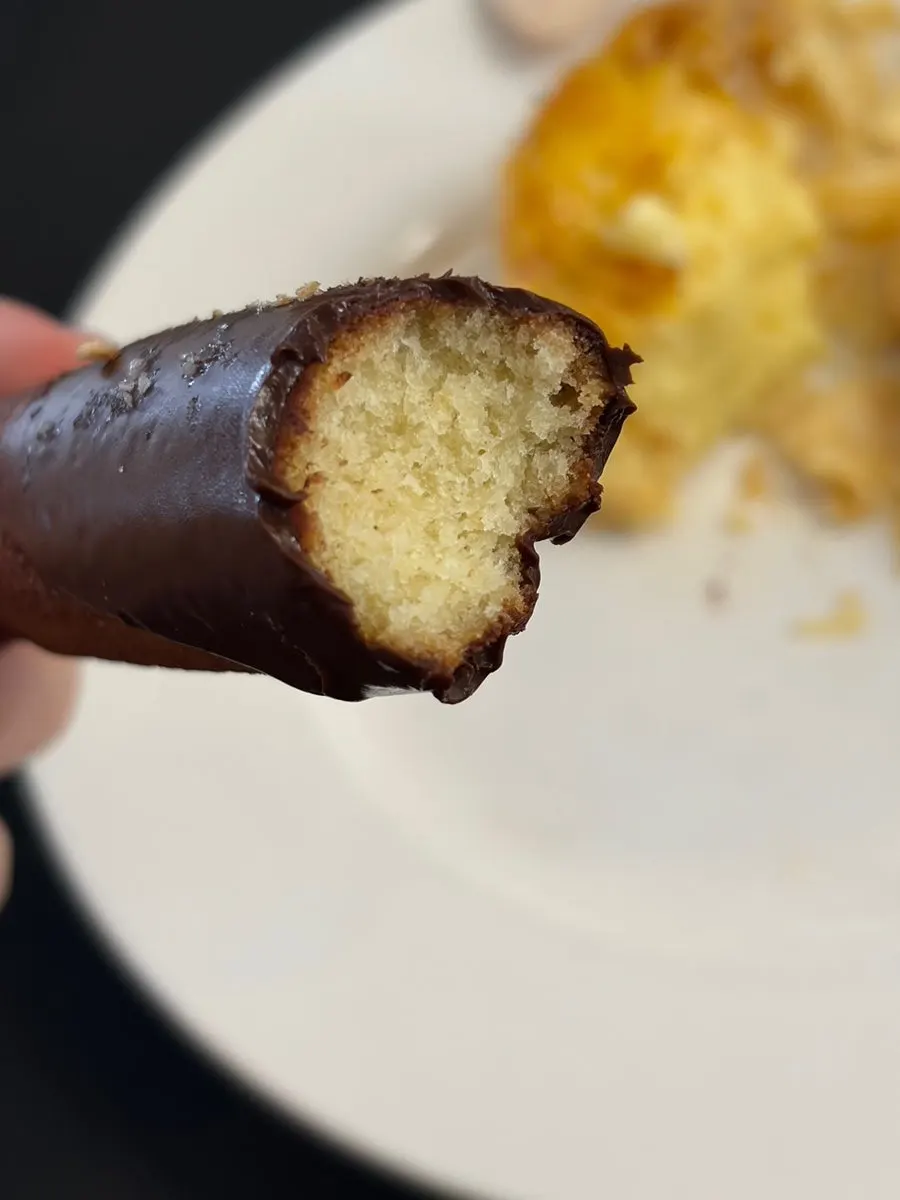 Financier masin bersalut coklat