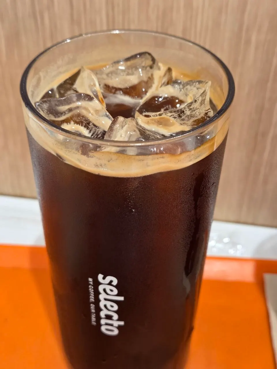 산뜻한 향의 게이샤블렌드 커피 한 잔