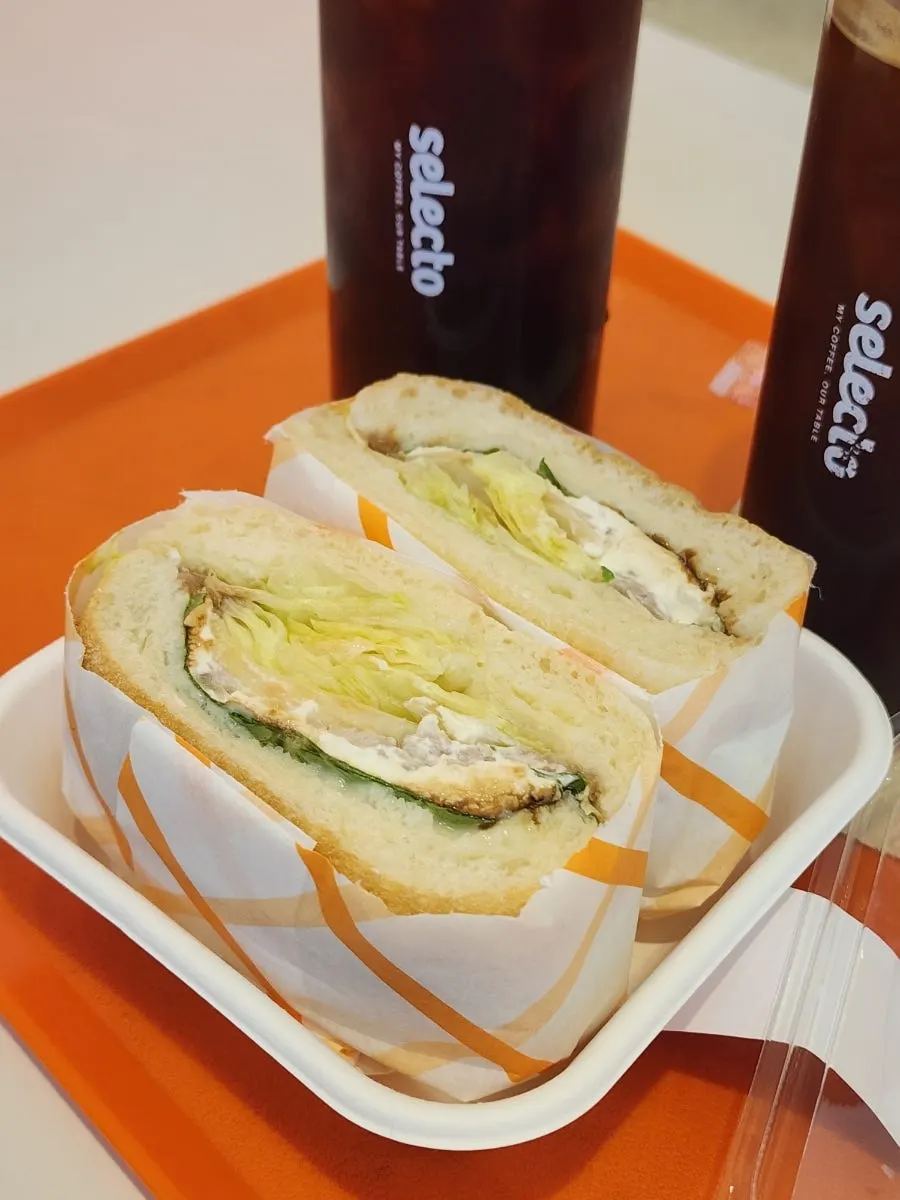 Ricotta cheese sandwich served with coffee