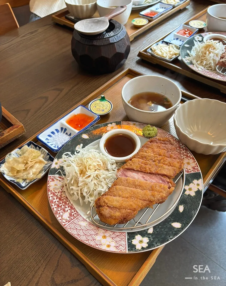 Set gyukatsu bersama dapur mini