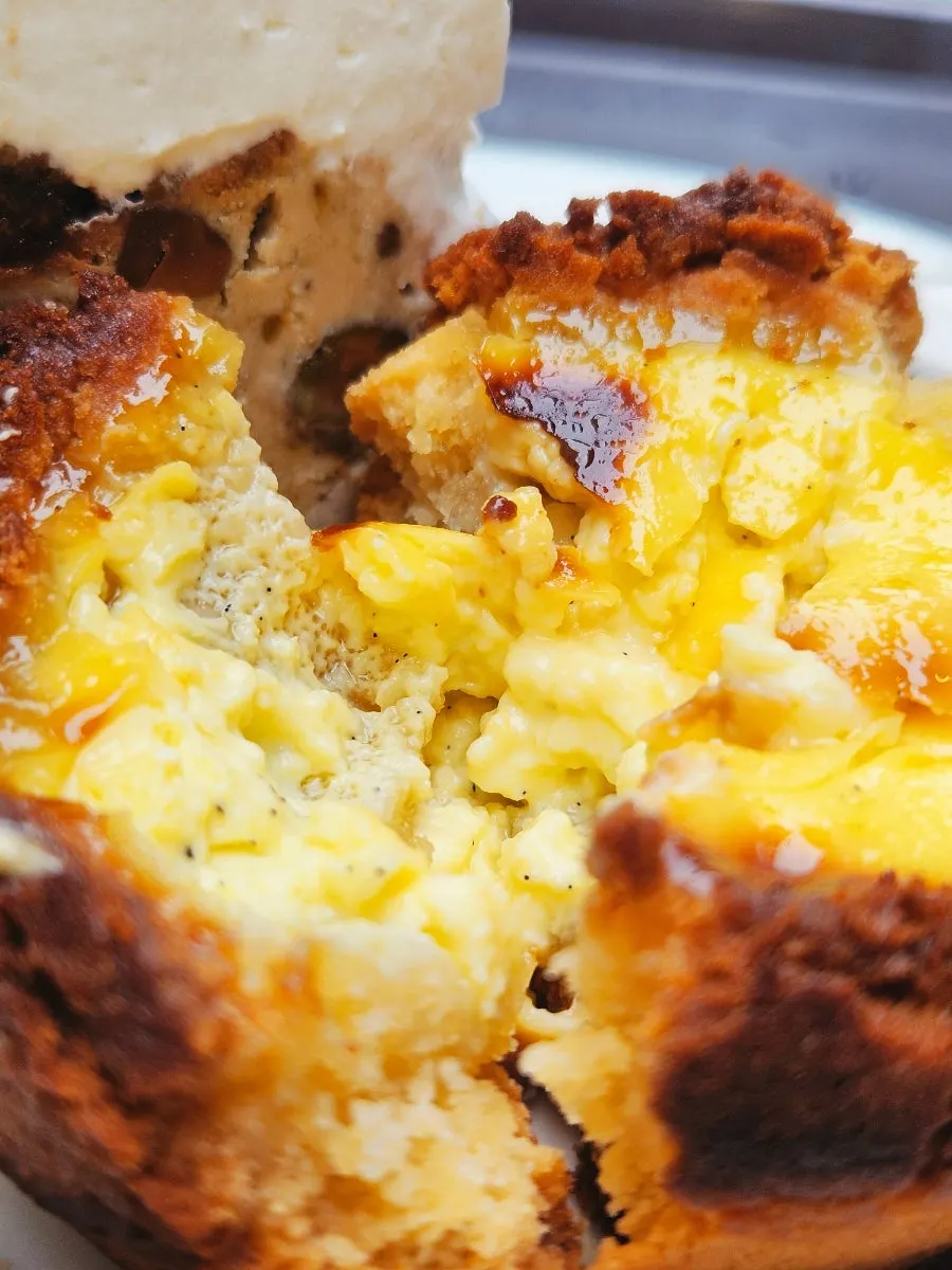 Crisp, firm egg cookie