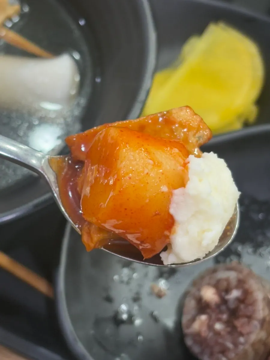Close-up of chewy mul-tteok
