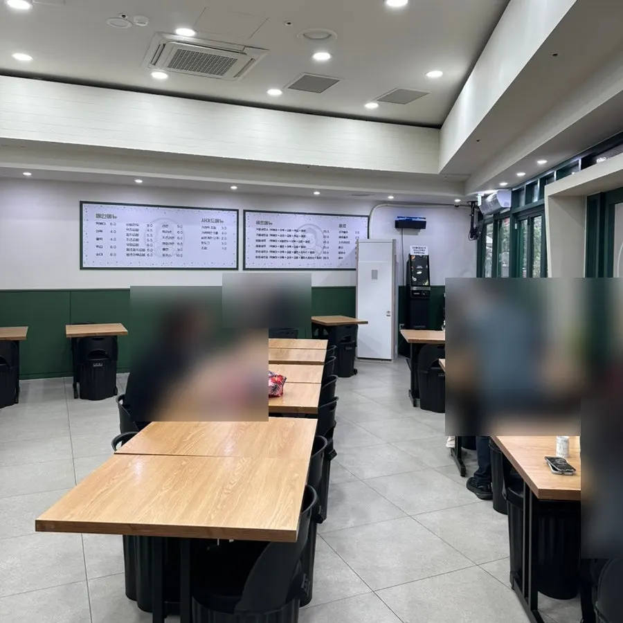The order counter at Deokjane Bangatgan