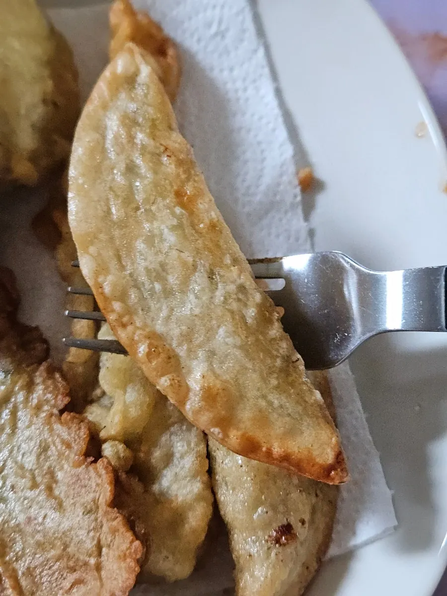 具材がぎっしりの揚げ物の断面