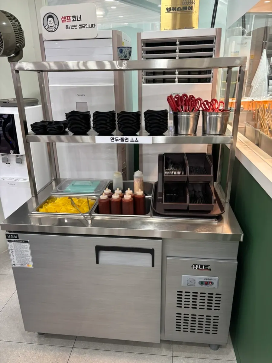 Self-serve corner and side dishes