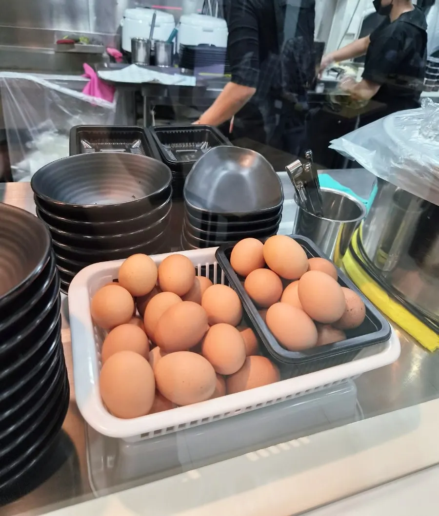 떡볶이에 참치김밥을 추가한 포장 주문
