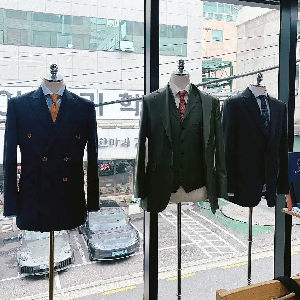 Interior of the Gangnam custom tailoring shop