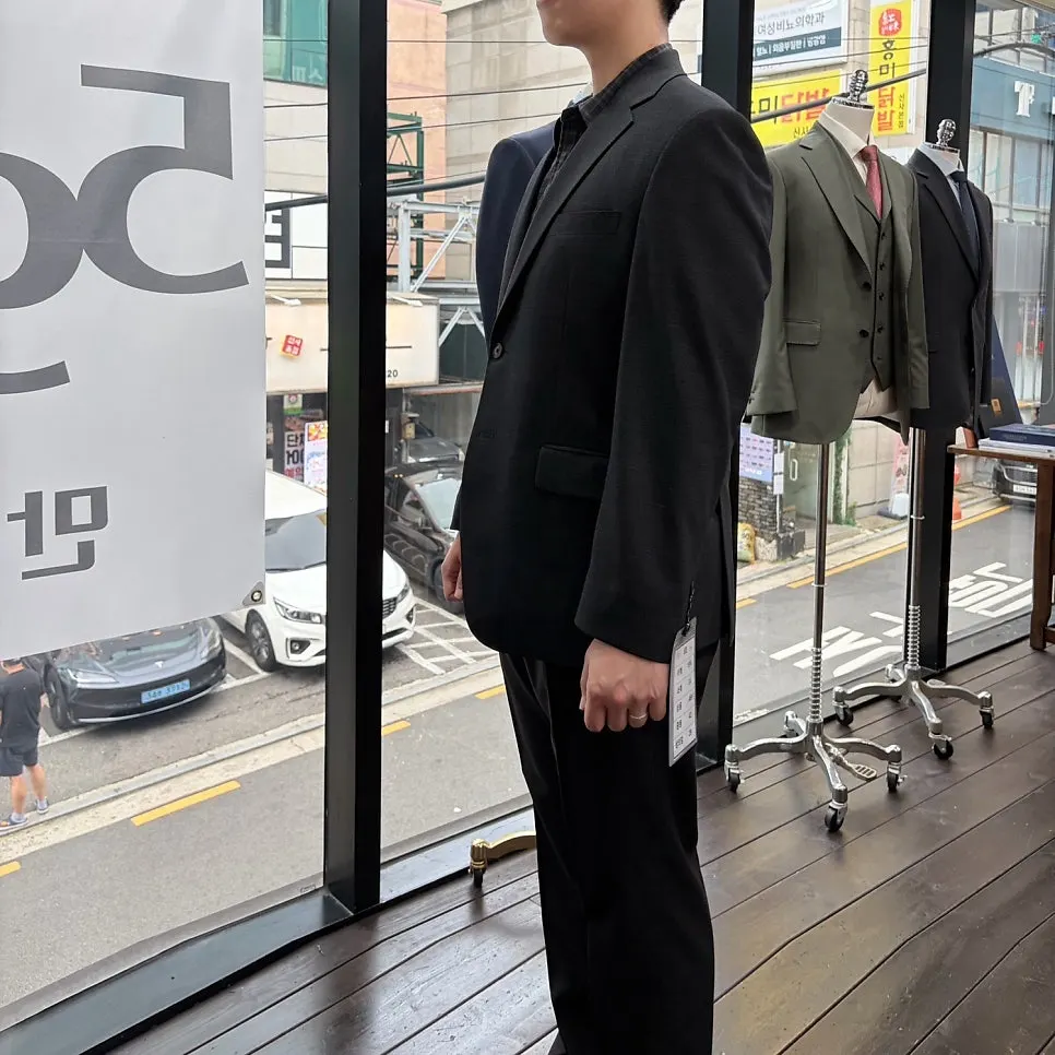 Checking the shoulder and waist fit adjustment