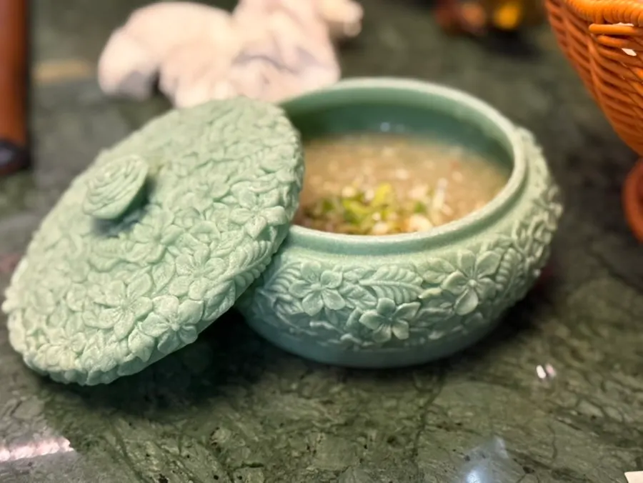 Warm snow crab soup