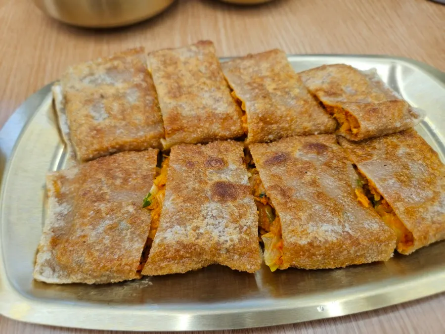 Plate of kimchi pancake roll at Sammiri Makguksu
