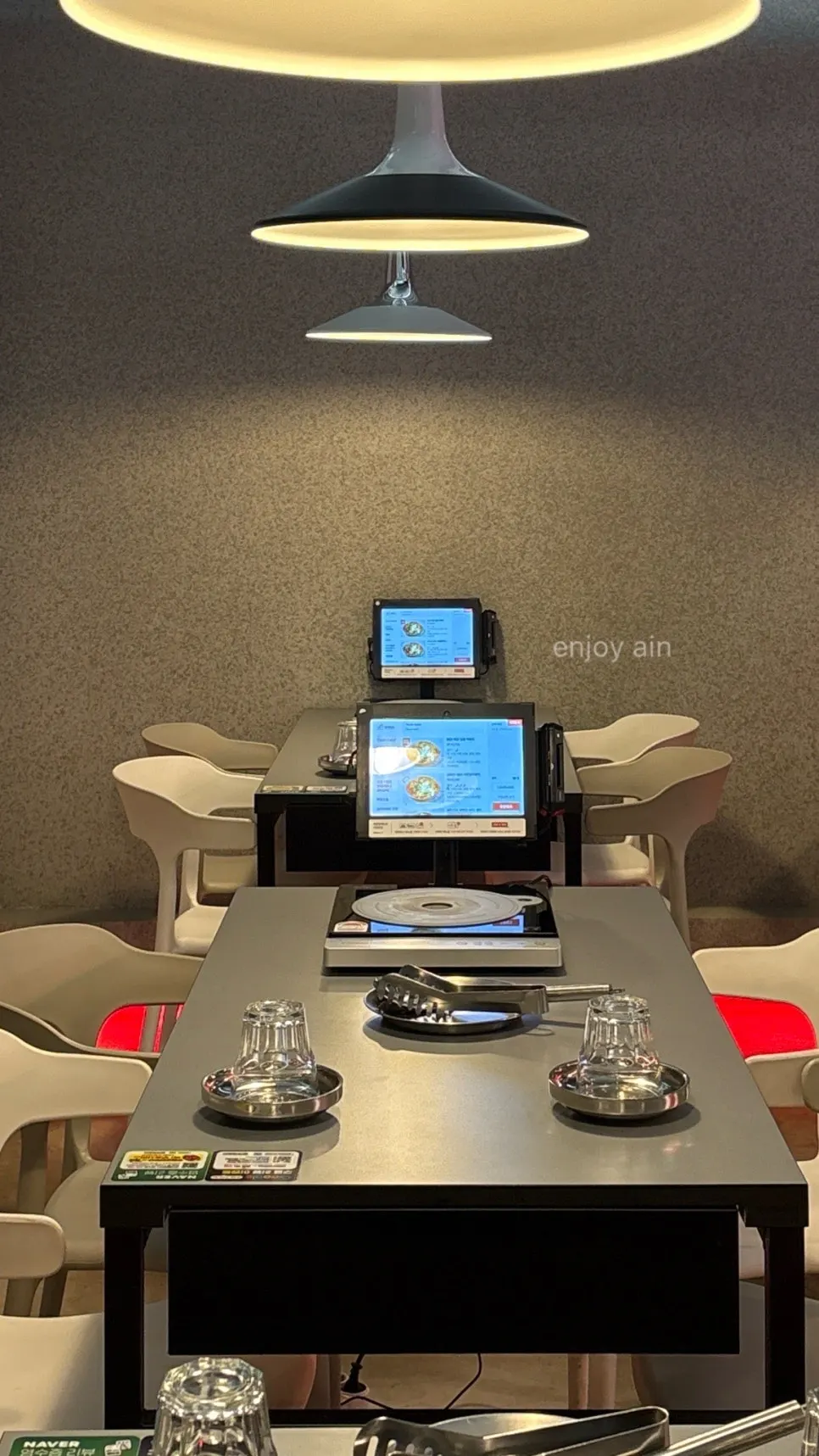 Four-person table at Mil Tteok Factory