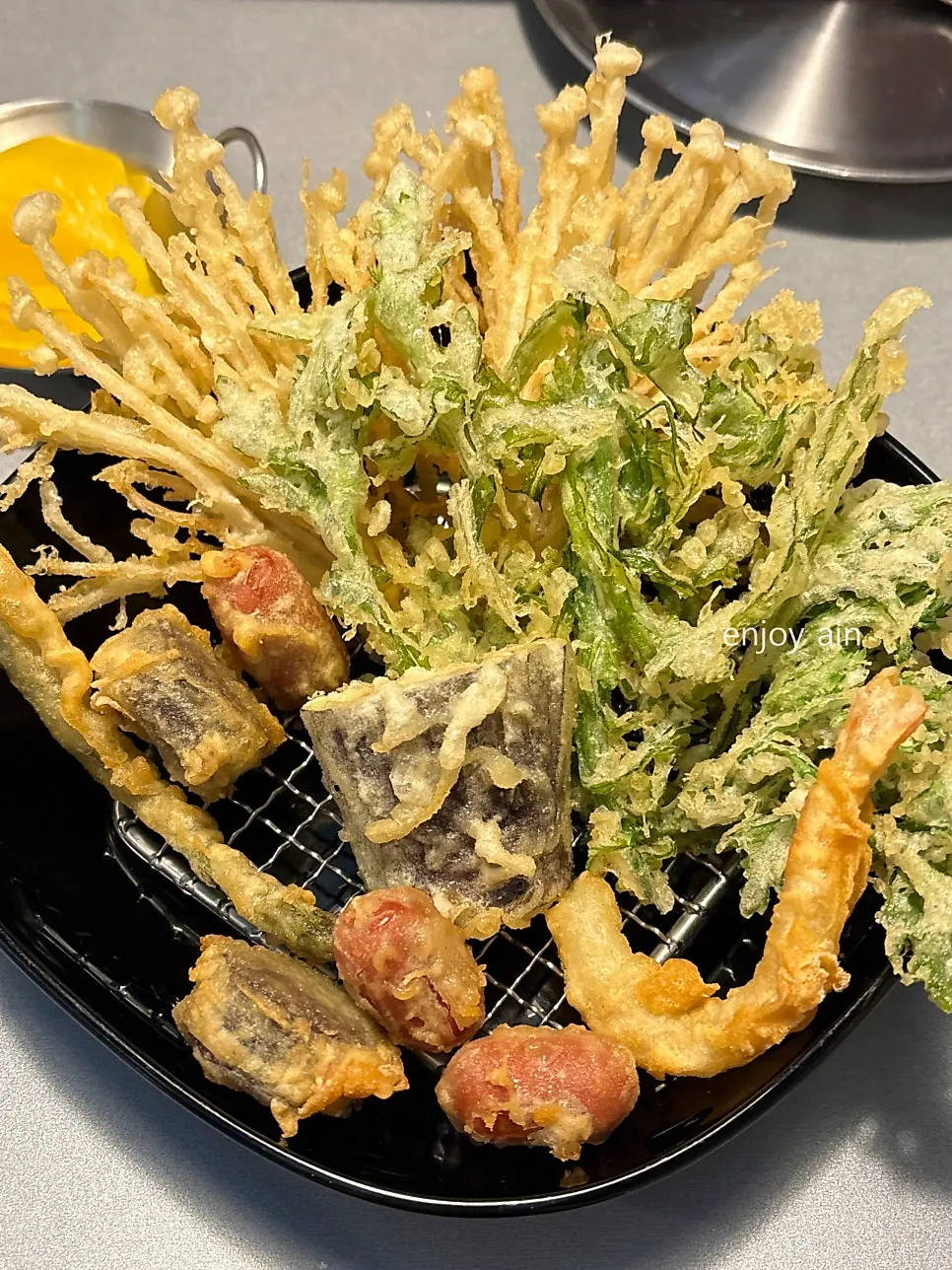 Beef brisket tteokbokki and house-made crispy fritters
