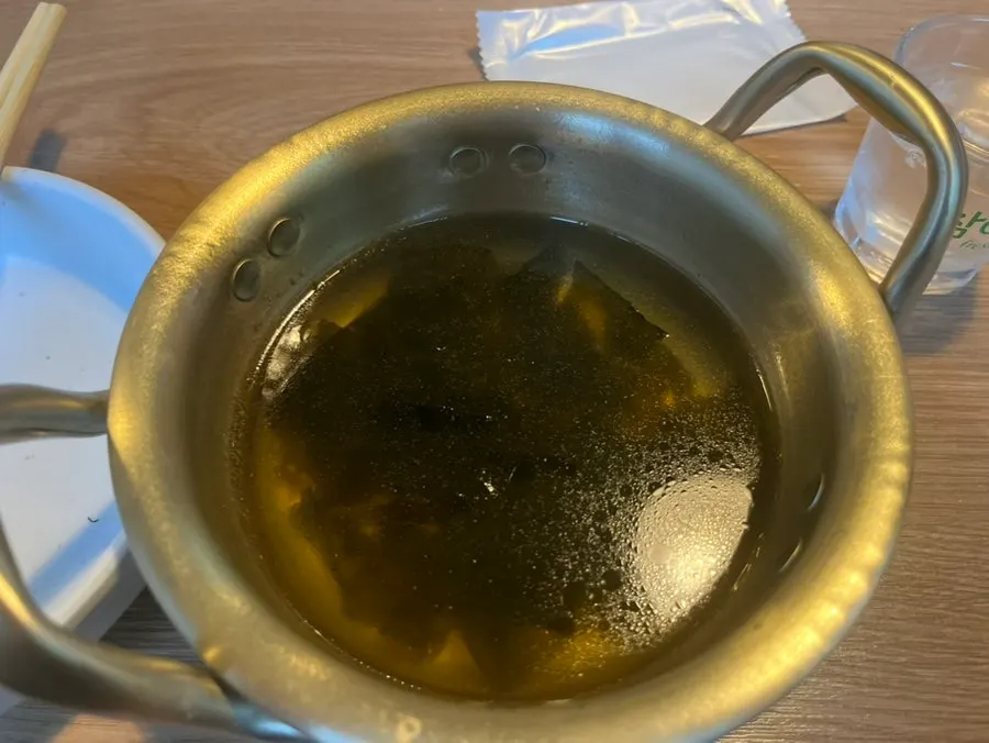 Refillable basic seaweed soup