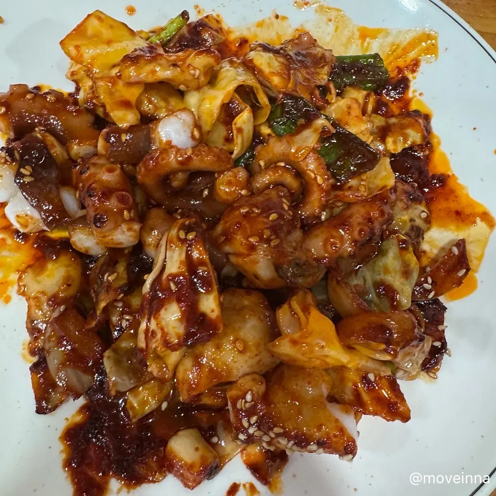 Bright red, plump octopus stir-fry for one