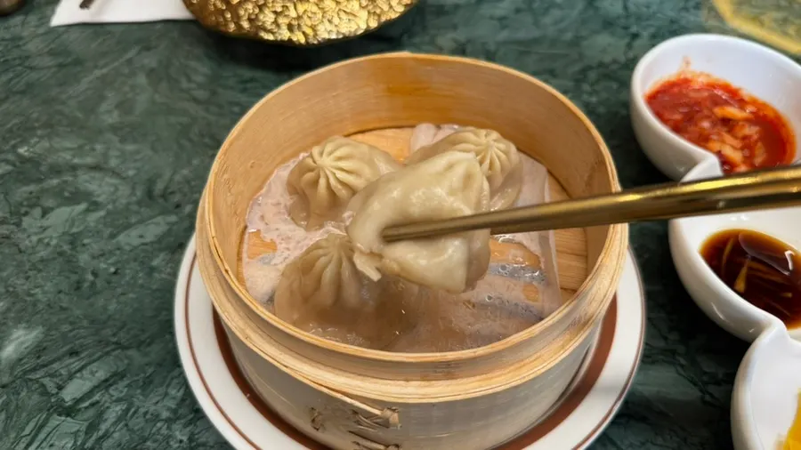 생강간장과 함께 먹는 딤섬