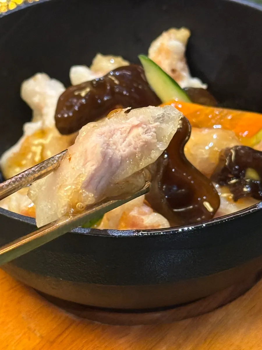 소스를 부은 도쿄 탕수육