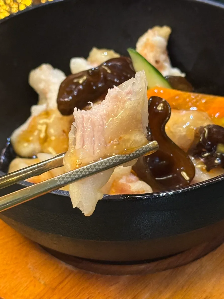 고기가 실한 삼신 탕수육
