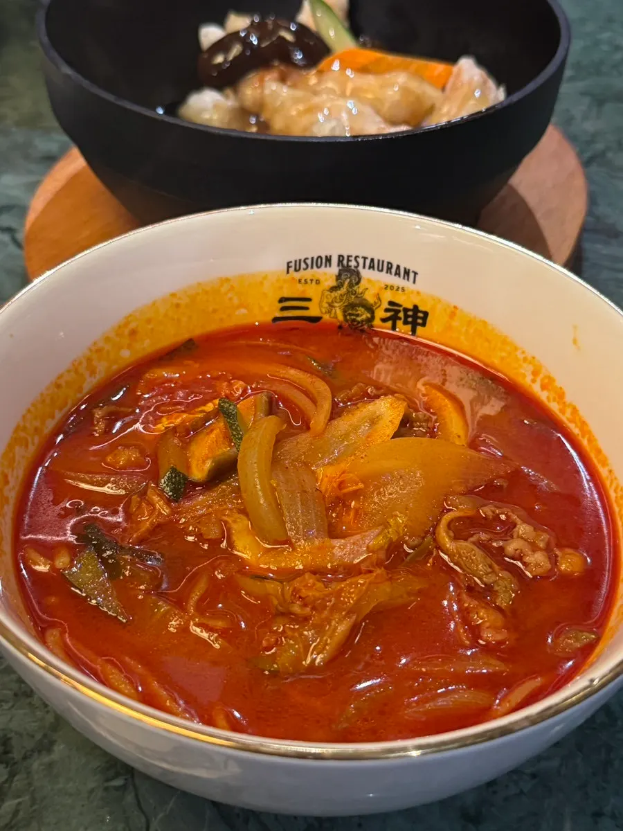 양을 나눠 먹은 코스 식사