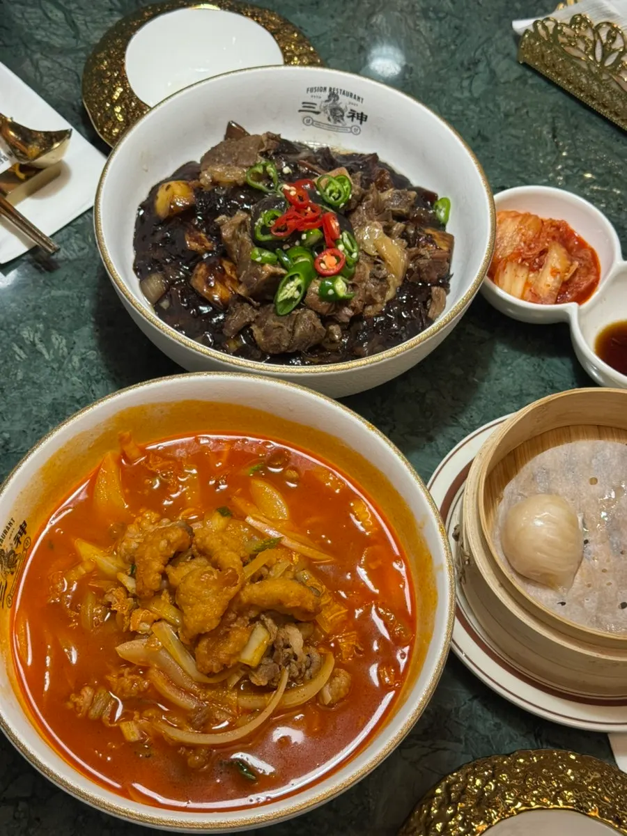 The full spread of dim sum and Chinese dishes we ordered