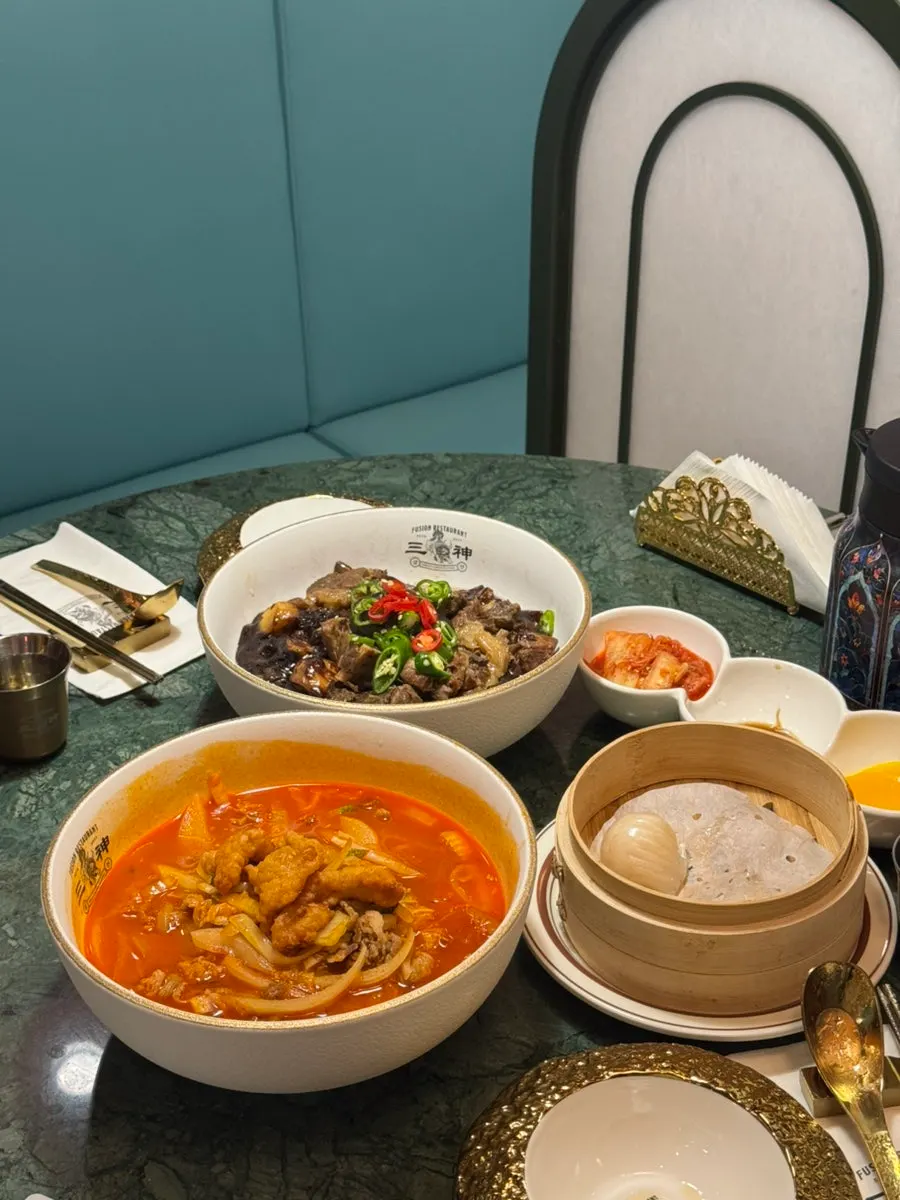 Jajangmyeon topped with a massive galbi-jjim