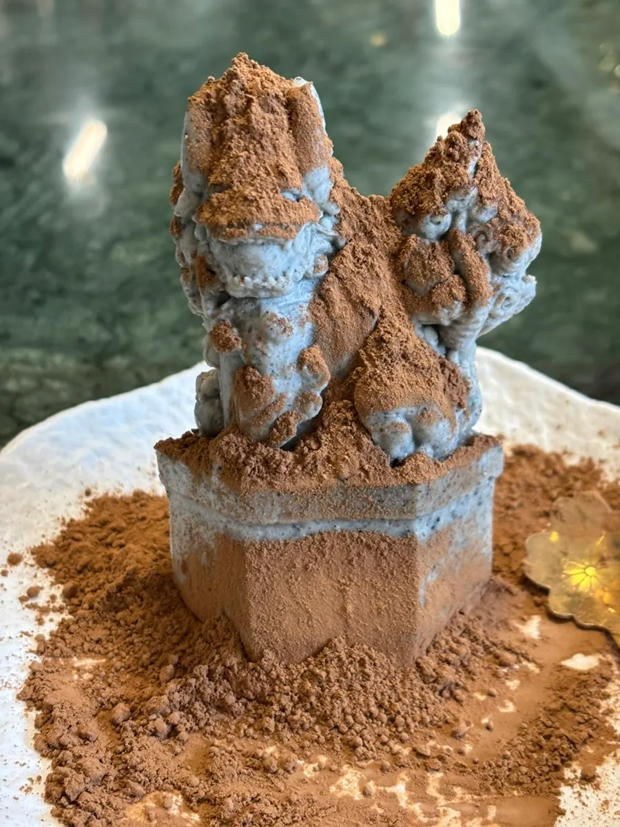 Signature Samsin-sang Cake dessert