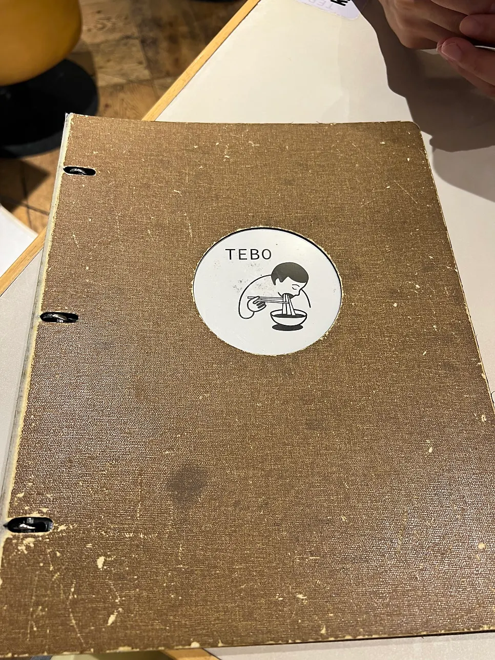 깔끔한 분위기의 테보 우동 테이블