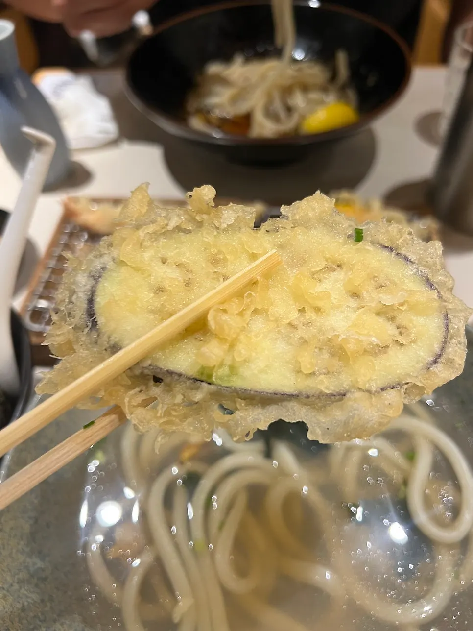 탱글한 면과 따뜻한 우동 국물