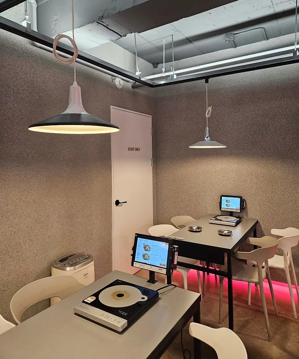 Restaurant interior with ample seating