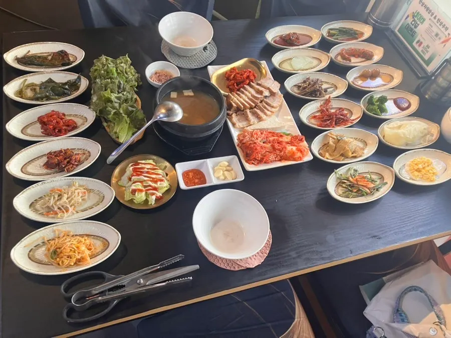 Menu photo before ordering the bossam rice pot set