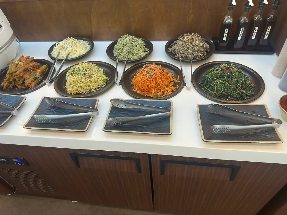 Seasonal vegetables for self-serve bibimbap