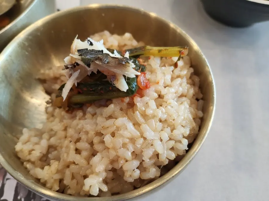 Glossy surface of the grilled mackerel