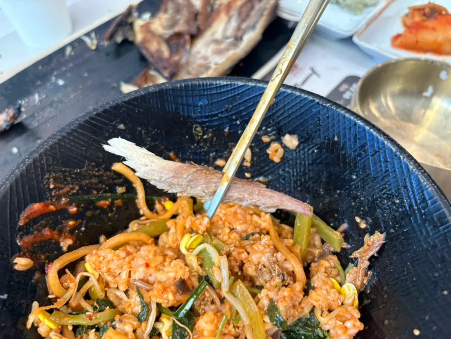 A bowl of rice mixed with namul chosen to taste