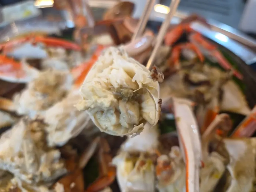 Large platter of steamed crab