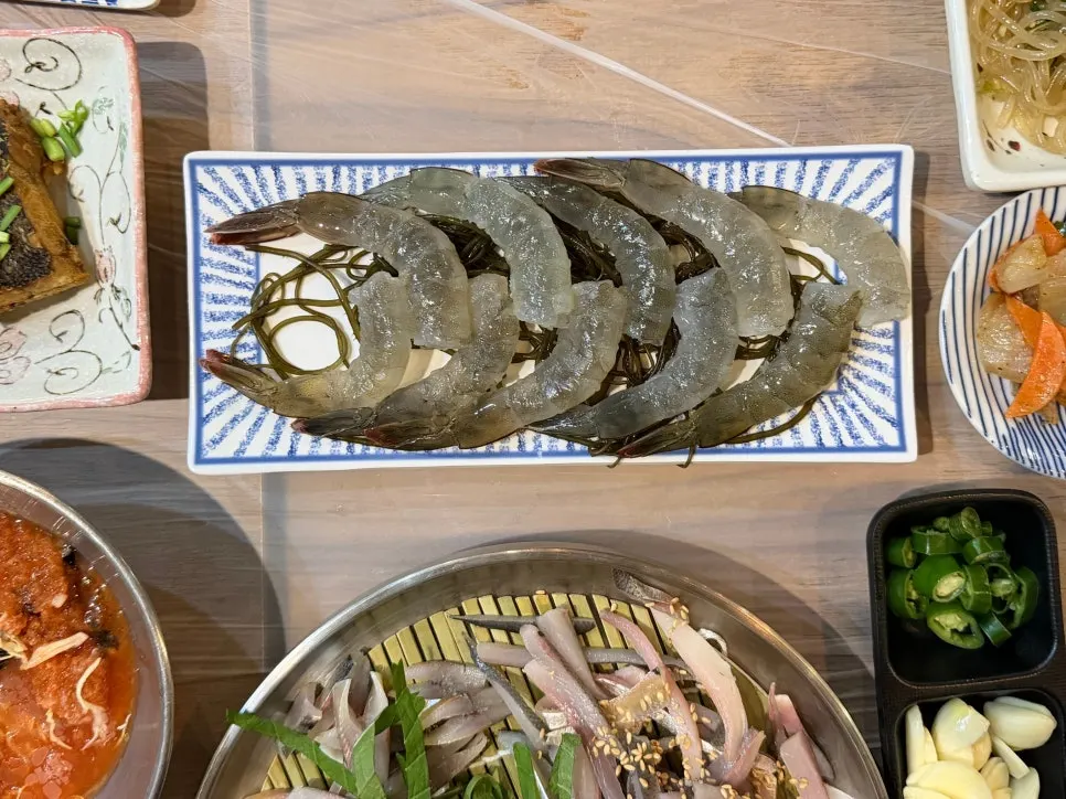 Raw shrimp sashimi served prepped and ready