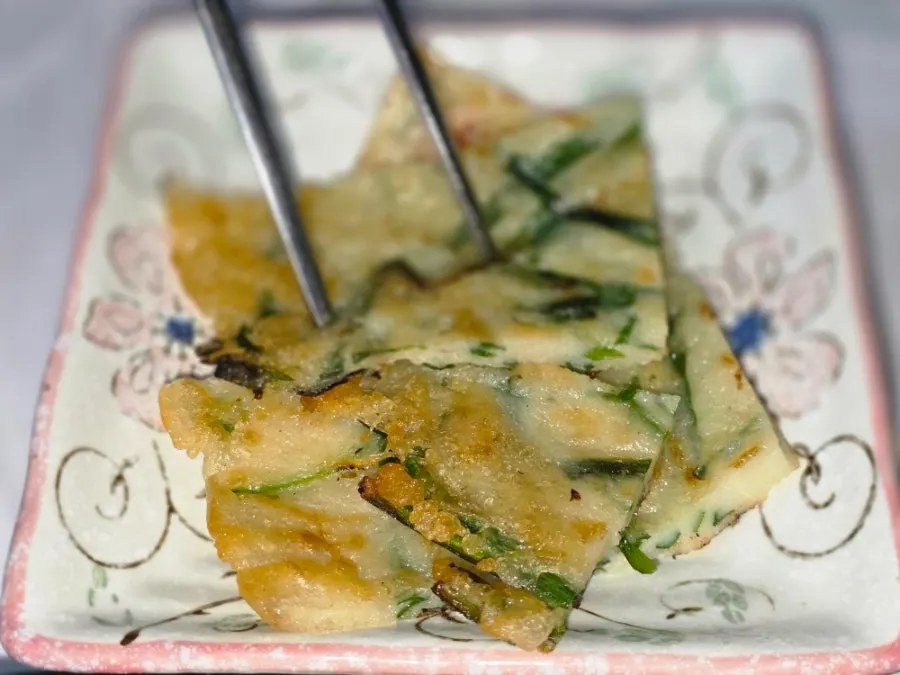 Chive pancake served as a side dish