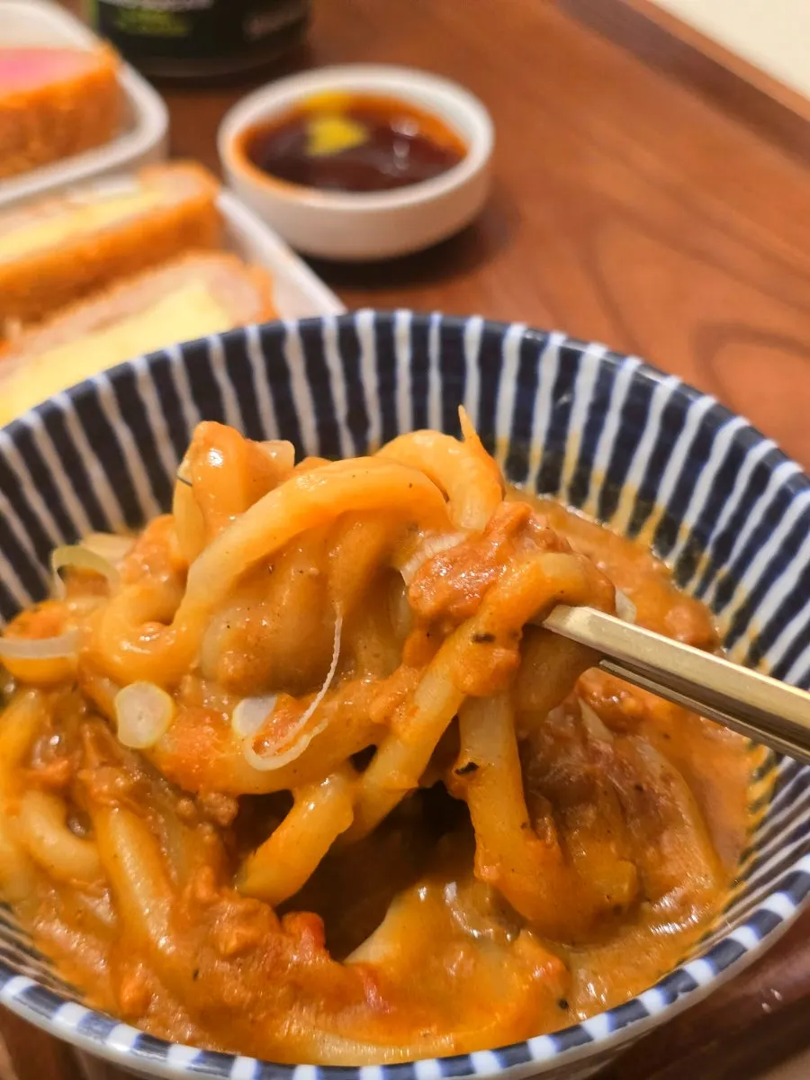 고기가 갈려 들어간 토마토카레우동 소스