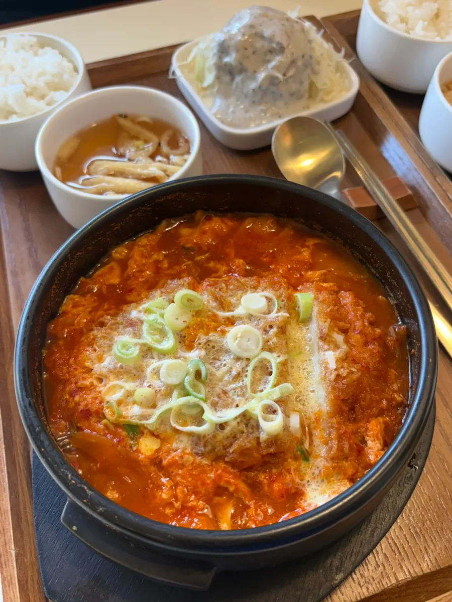 밥에 비벼 먹는 청양카레