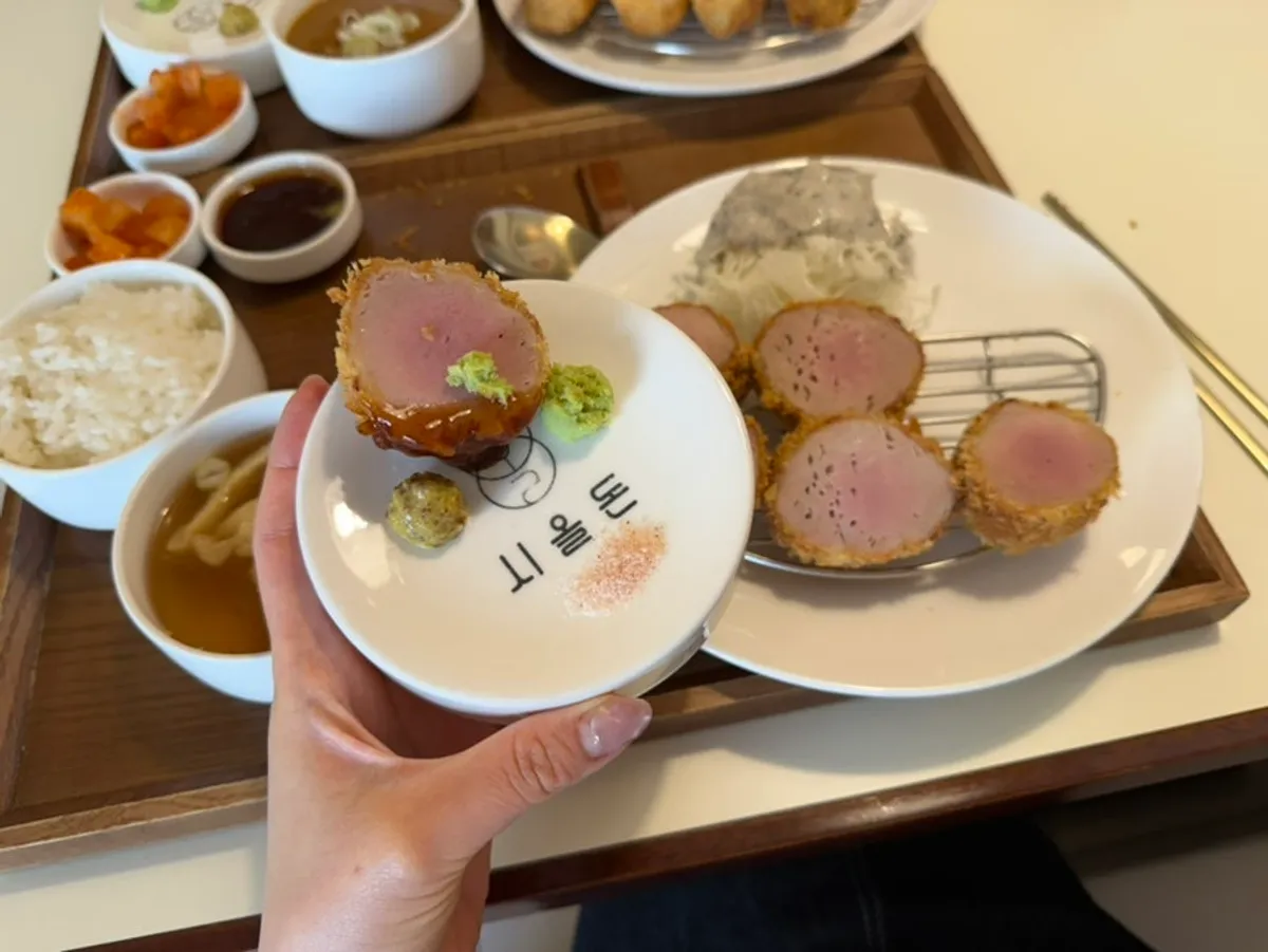 시올돈 일원점 안심카츠와 카레소스 조합