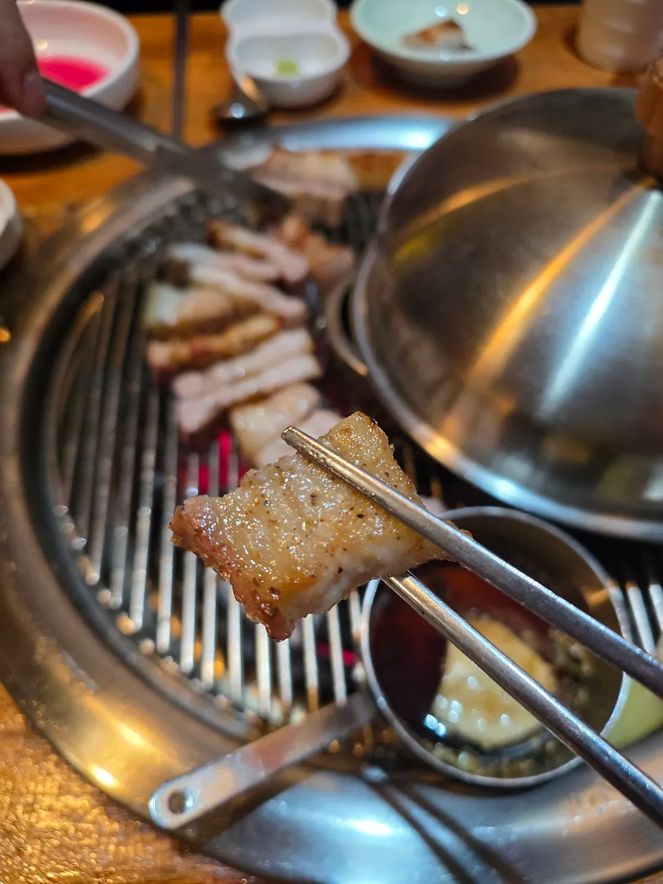 세트에 포함된 삼겹살 그릴링