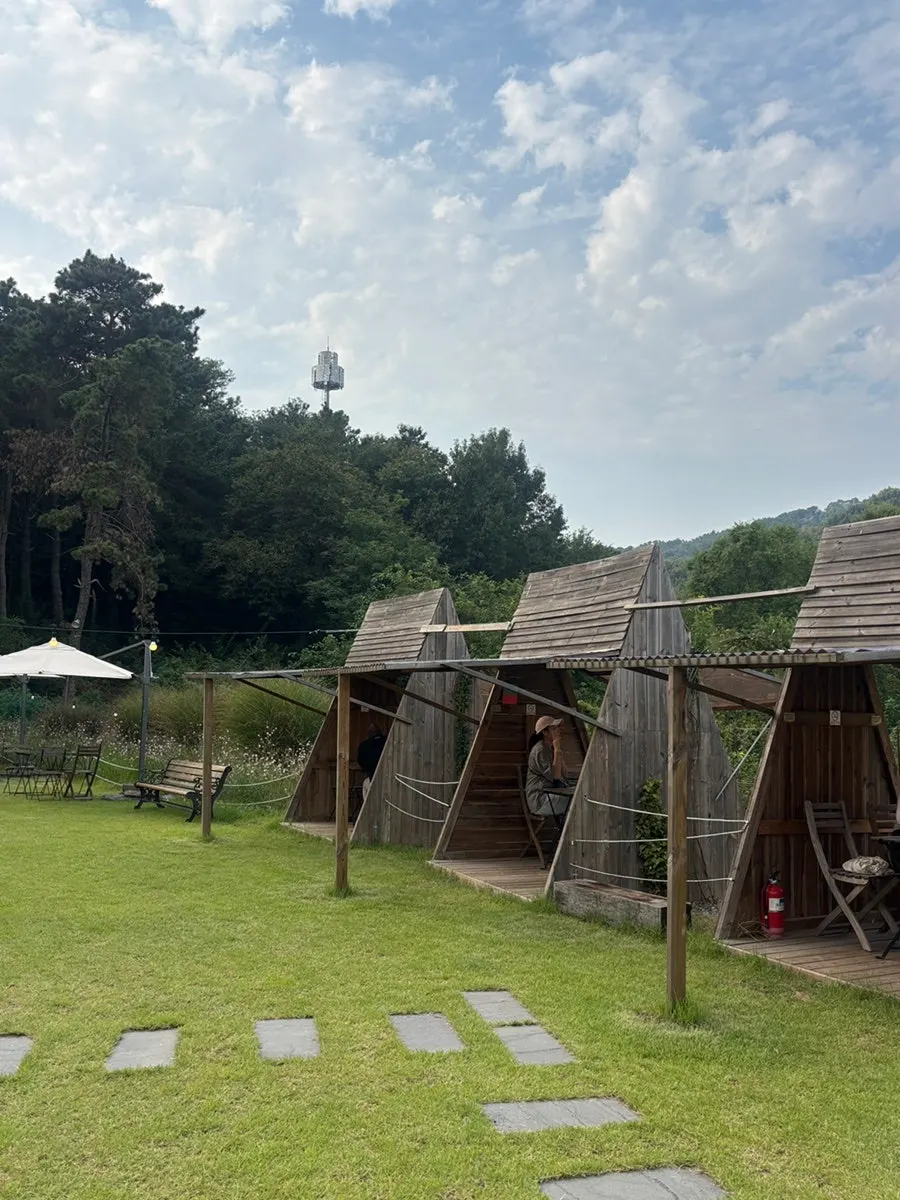 Sisup's outdoor terrace seating