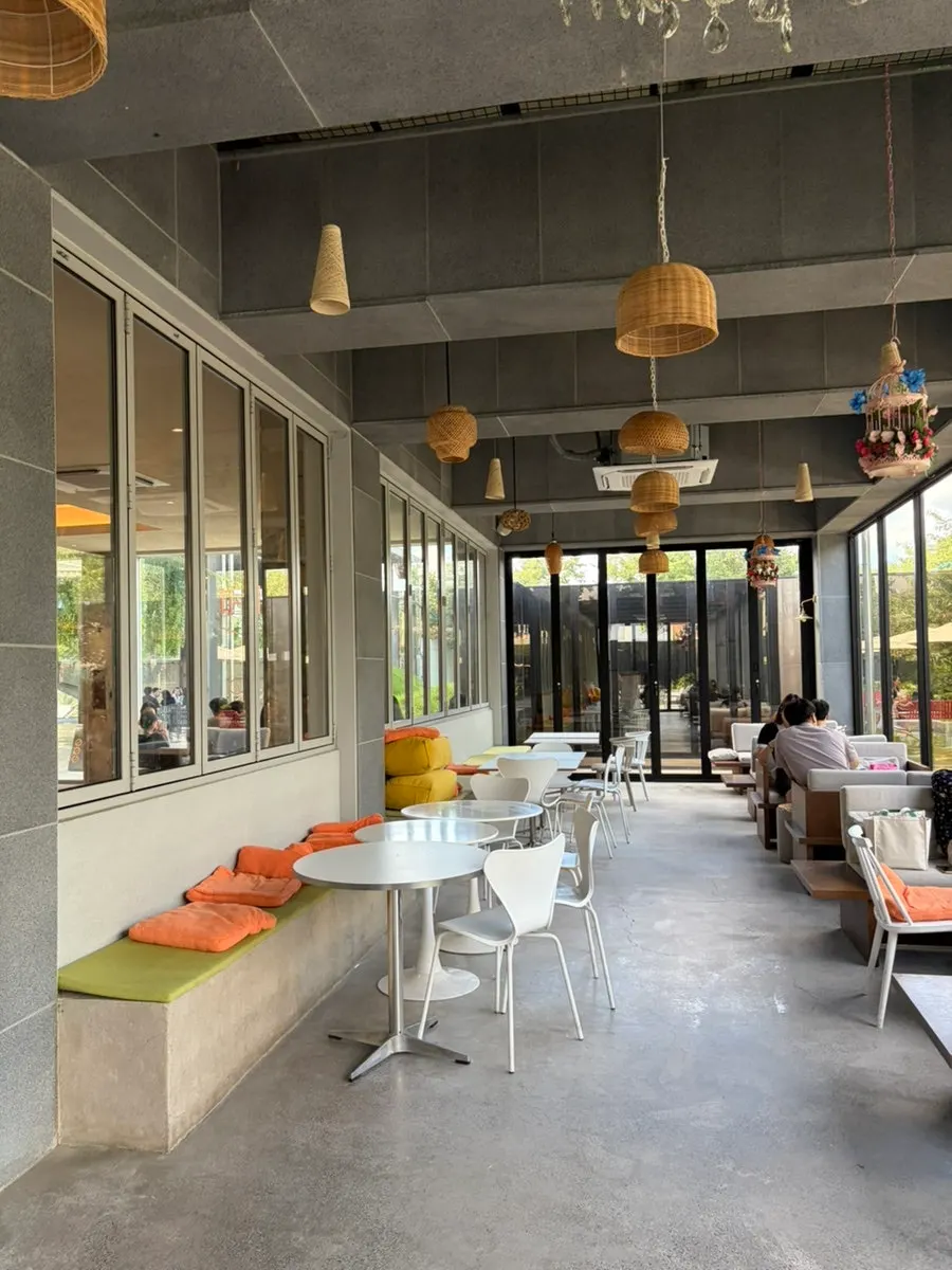 Another indoor café space