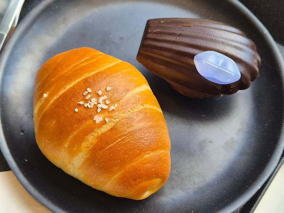 Slow But Barrel's crisp-crusted salt bread