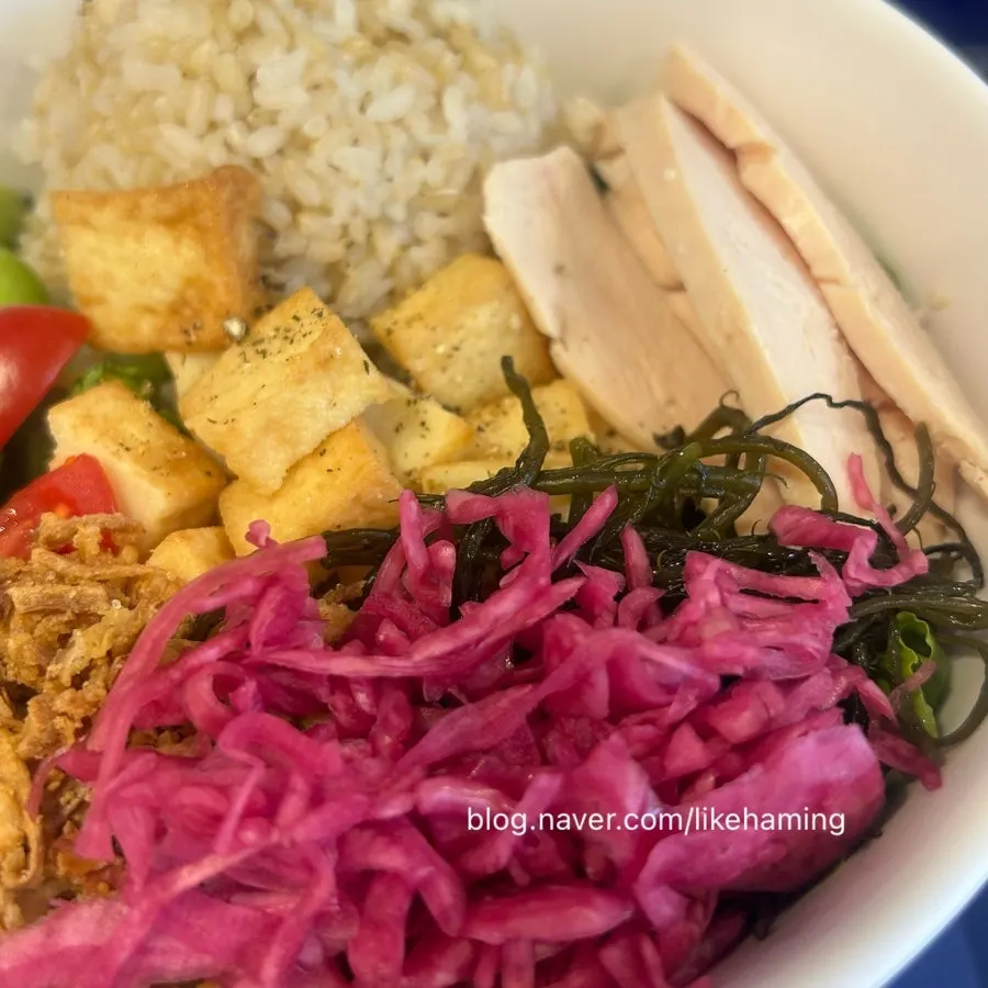 Tofu poke with added chicken breast