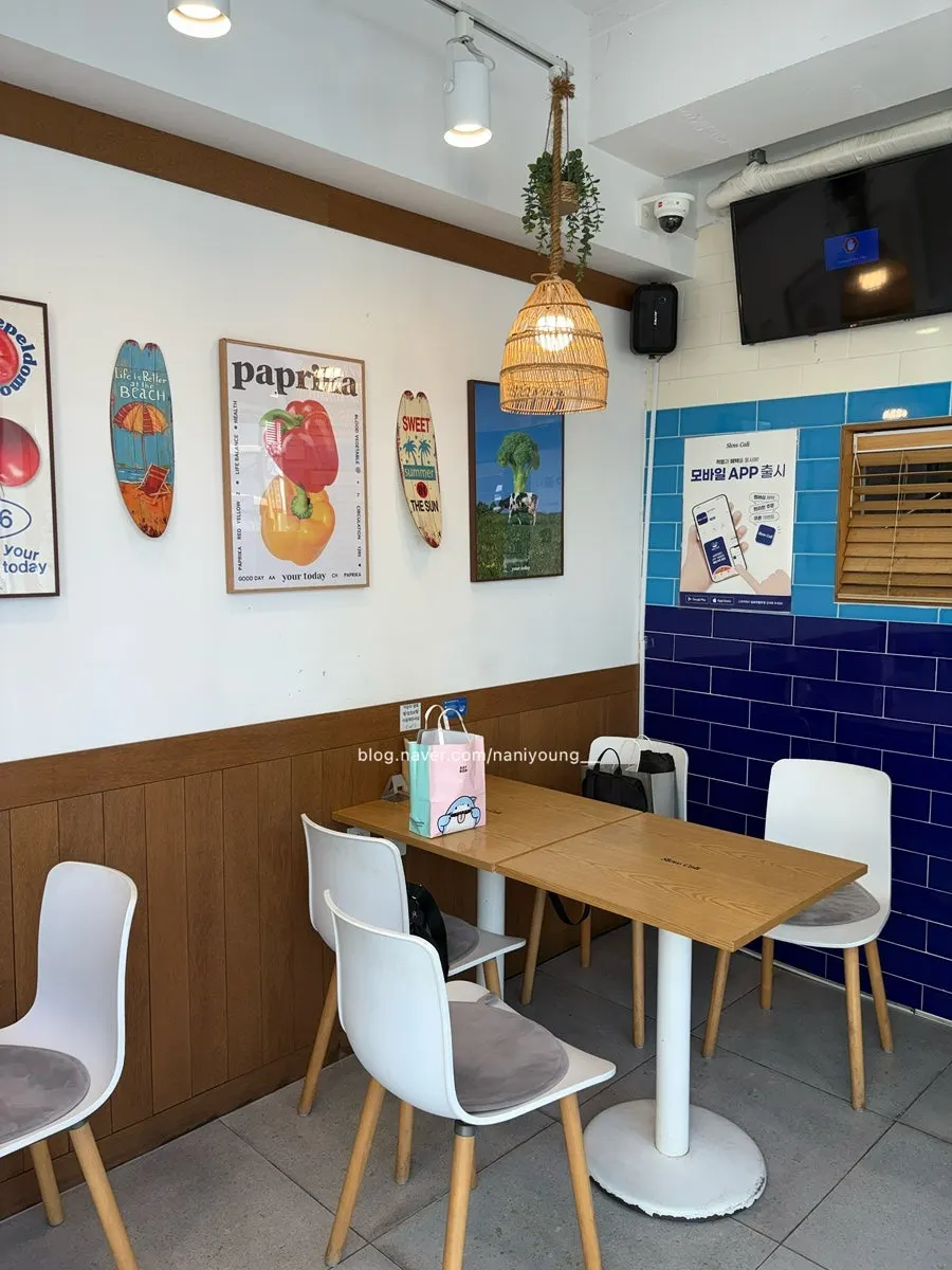 Store information display at Slow Cali Bupyeong