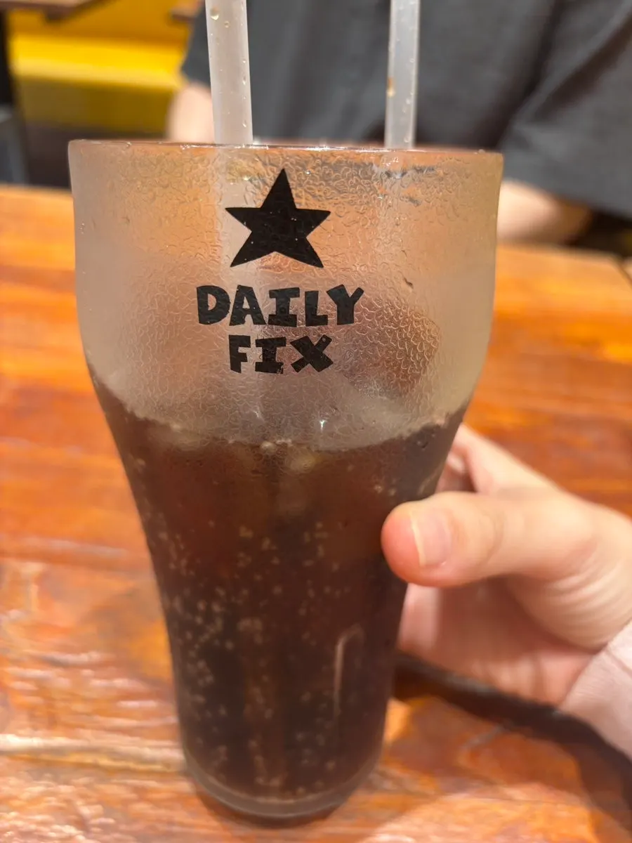 더블 치즈버거 단면과 치즈
