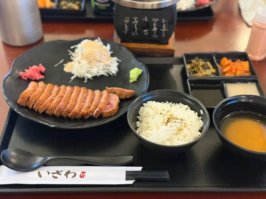 규카츠와 세트 메뉴 안내