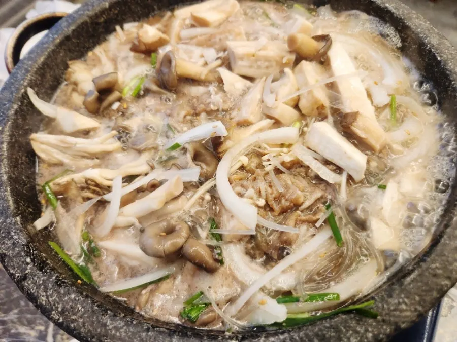 Close-up of the boiling bulgogi pot