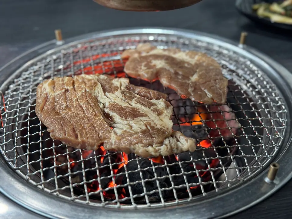 A generous serving of handmade pork galbi, 250g