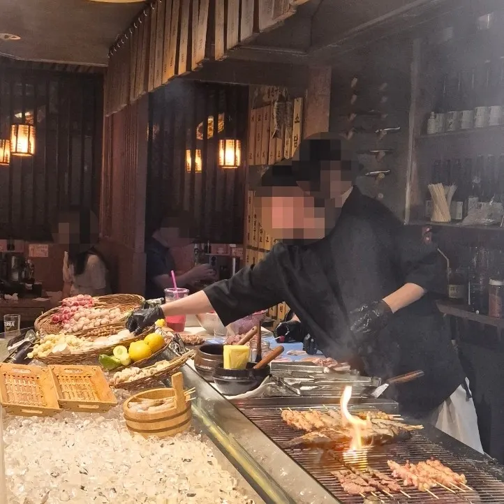 Atmosphere at Robadayakki Sodam, a Yeouido izakaya