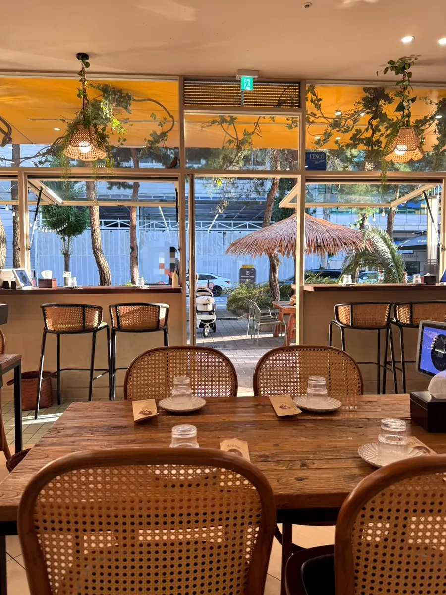 Dining table set in the exotic atmosphere of Soi Nana Seongsu